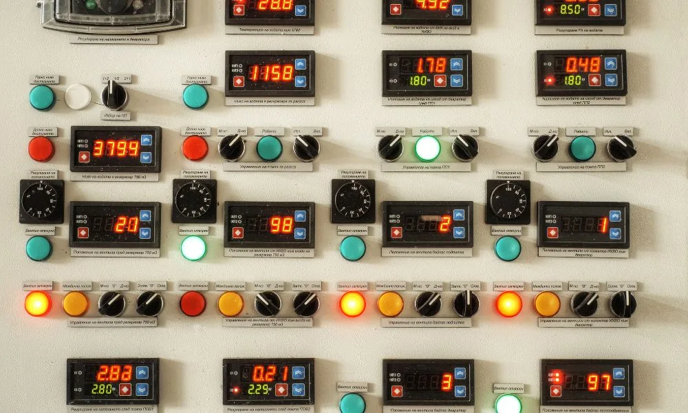 Best Practices for Maintaining Industrial Control Panels